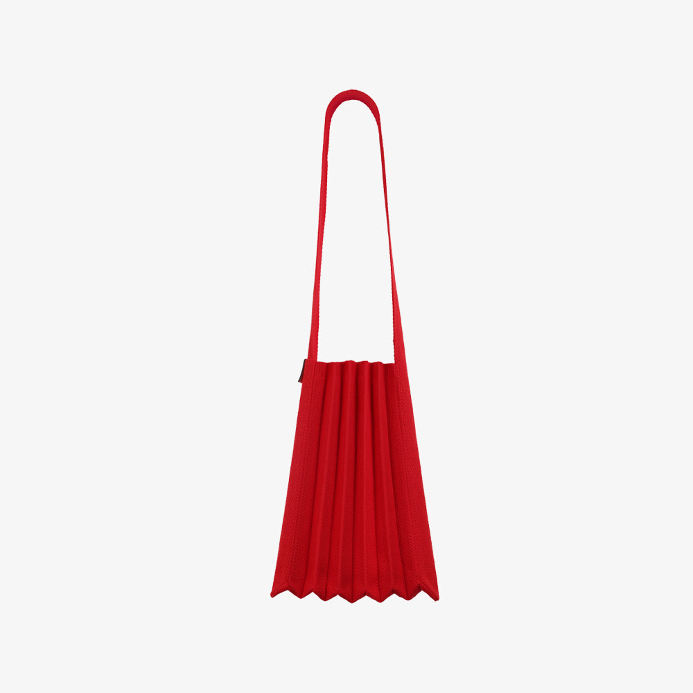 PLEATSMAMA LITE SHOULDER BAG RED