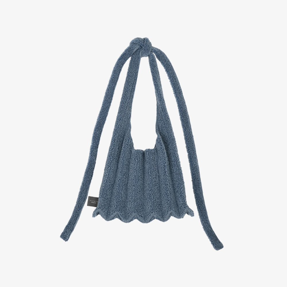 PLEATSMAMA POODLE SHOULDER BAG DENIM BLUE