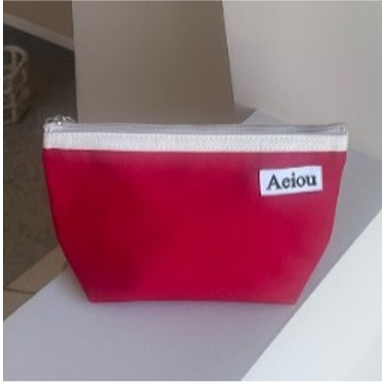 Aeiou POUCH (L) Red Apple